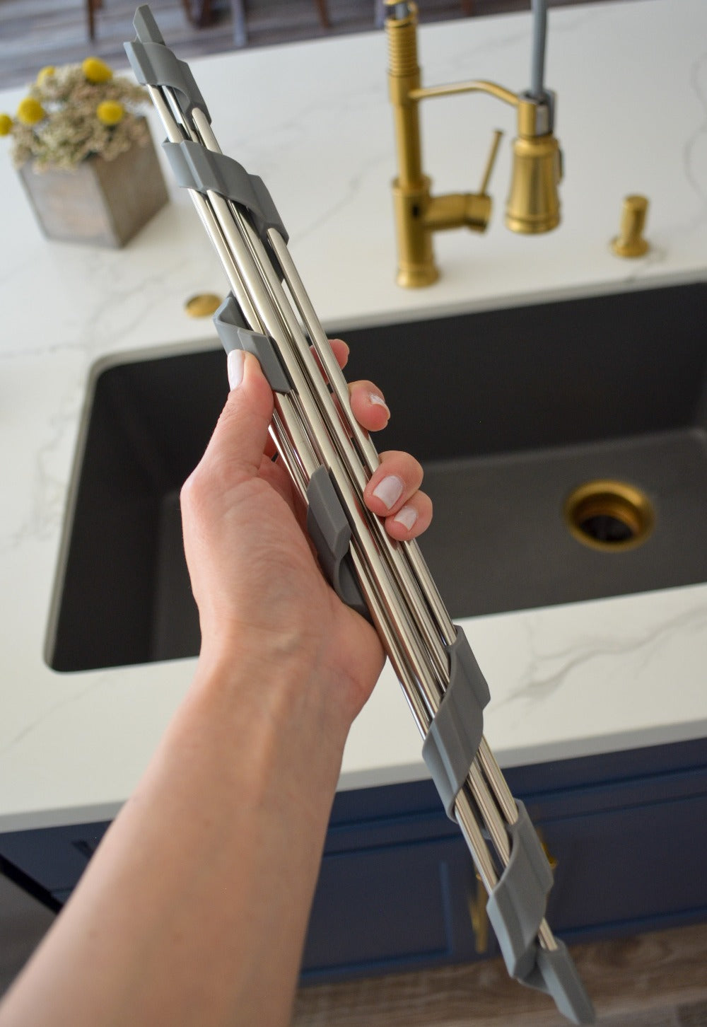 Me Mother Earth: Corner Roll-Up Sink Rack