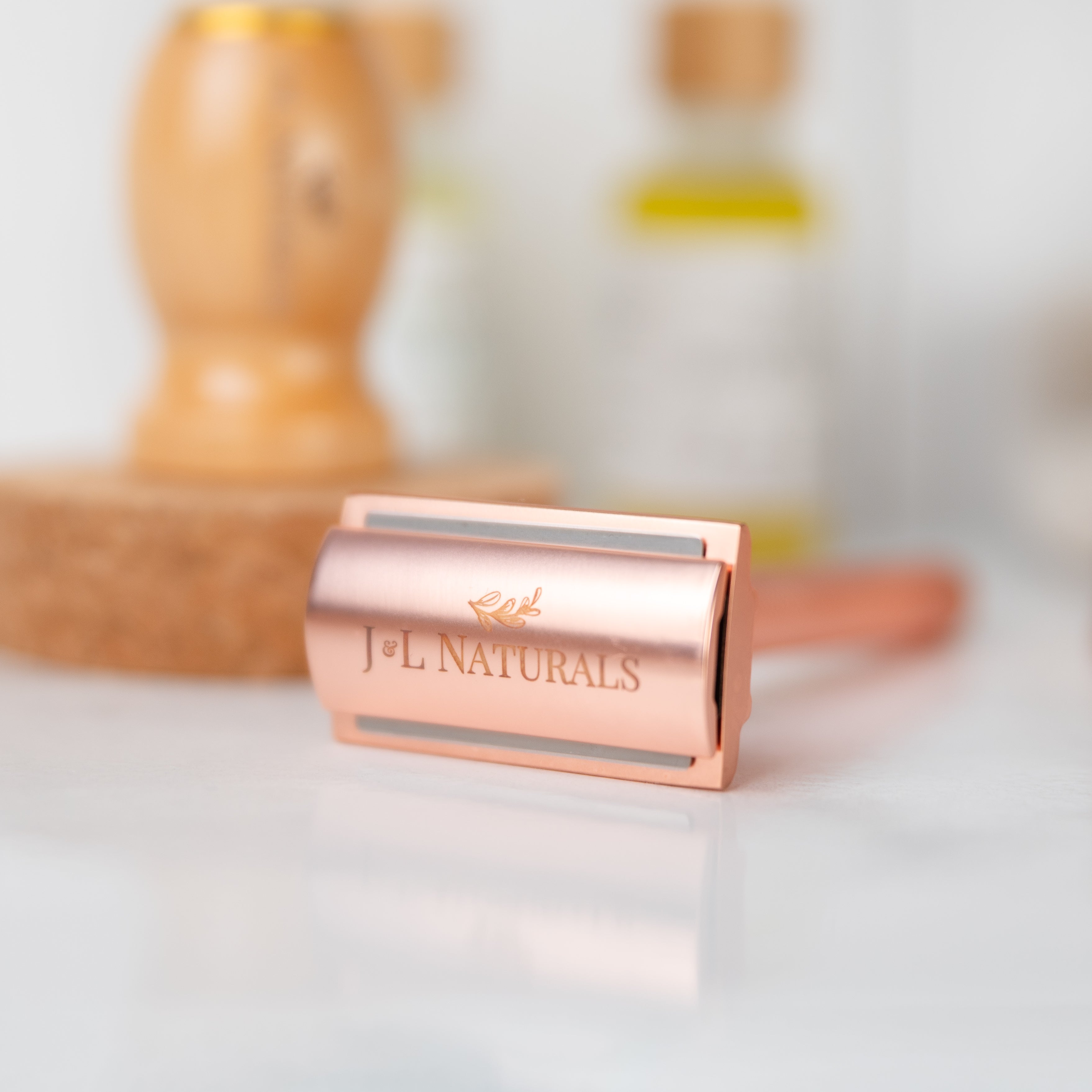 J&L Naturals: Safety Razor