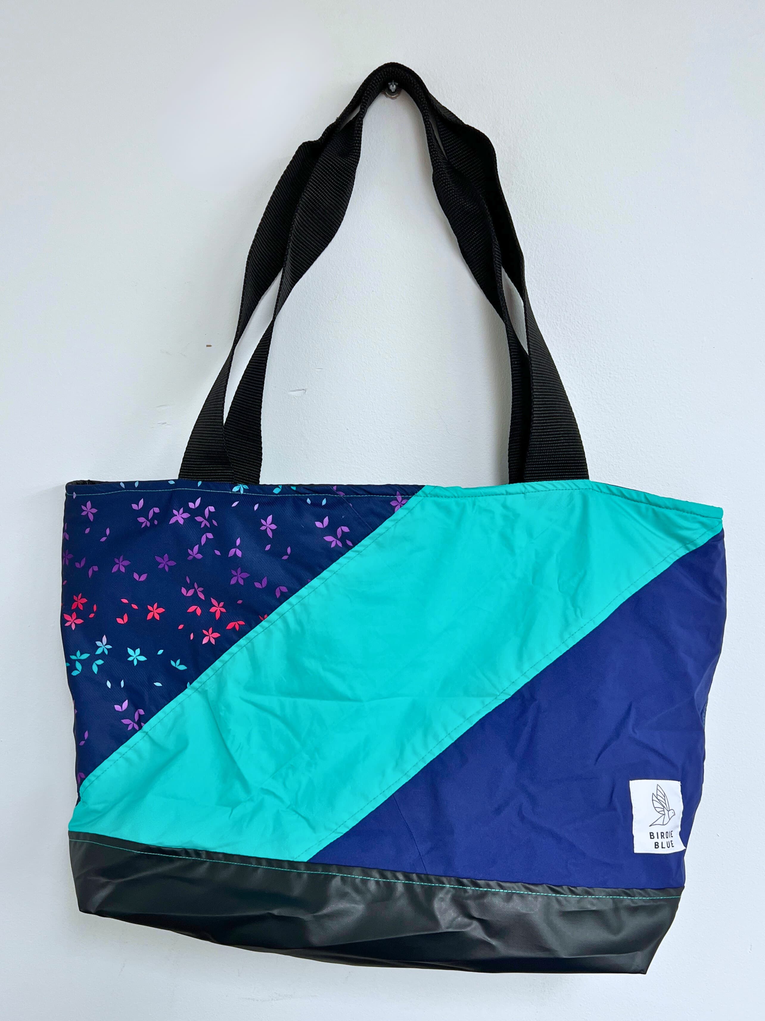 BirdieBlue: The Carry All