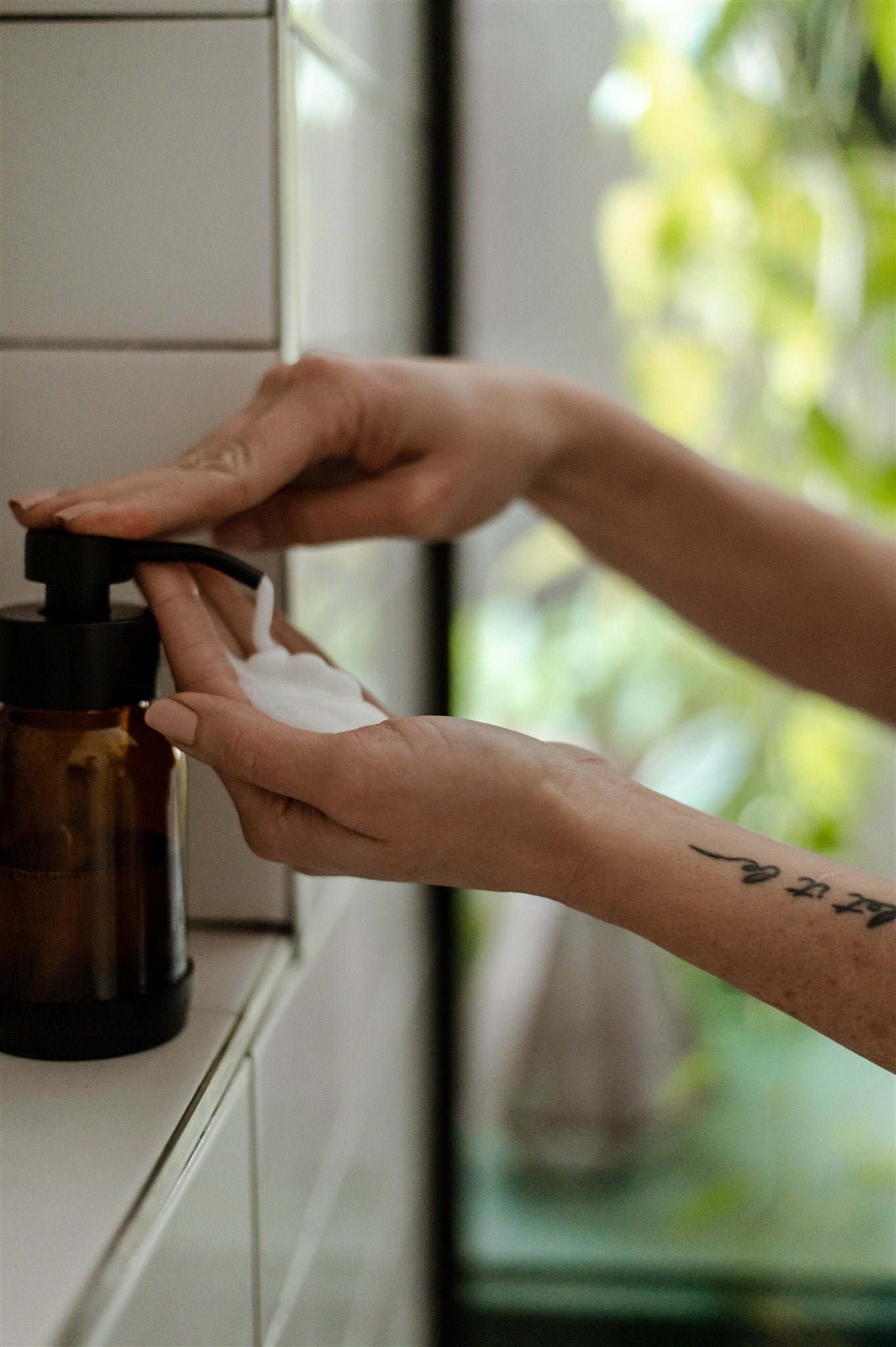 Esker: Amber Foaming Soap Pump + Castile Soap Bundle
